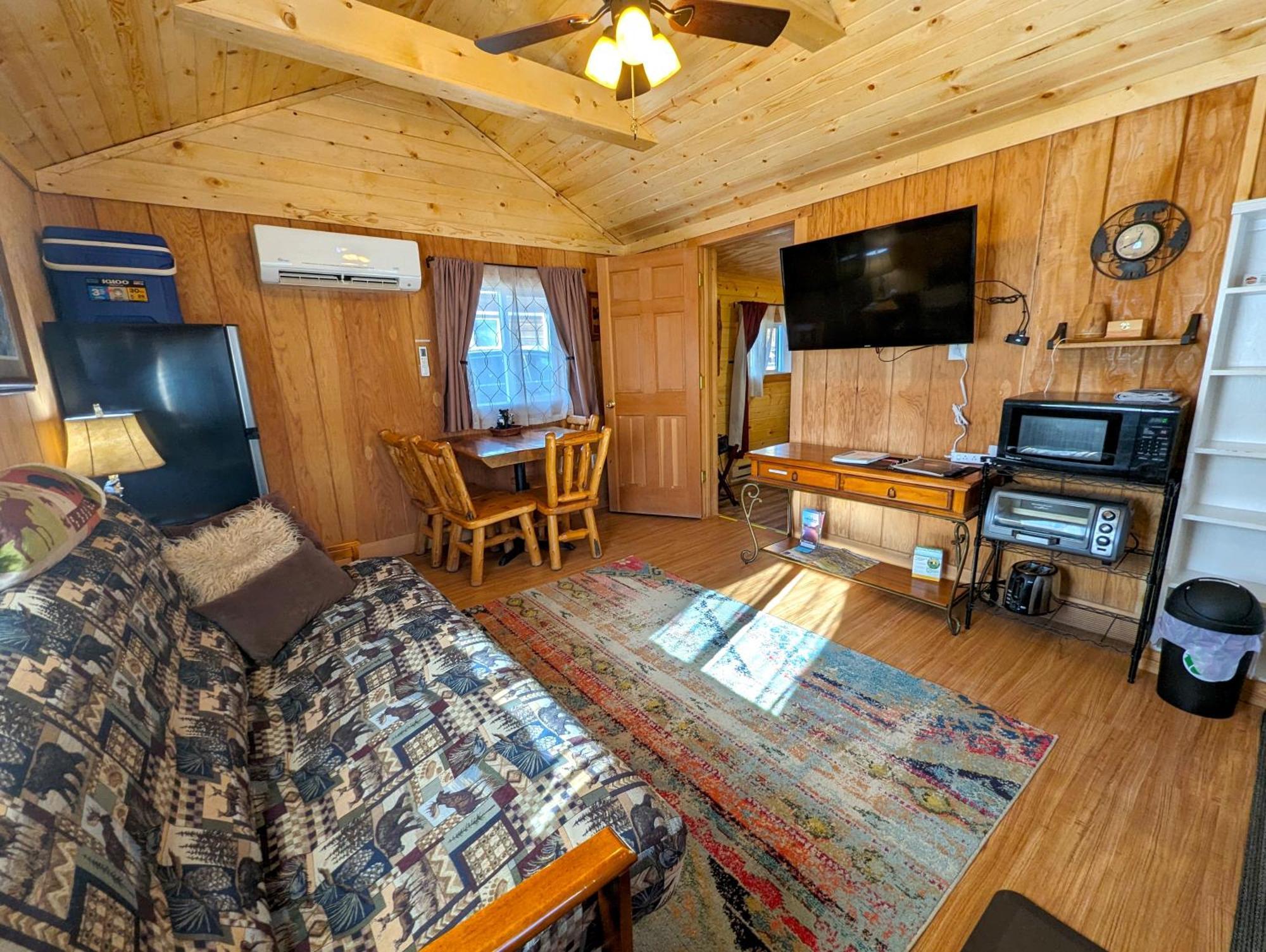 Yellowstone'S Treasure Cabins Gardiner Dış mekan fotoğraf
