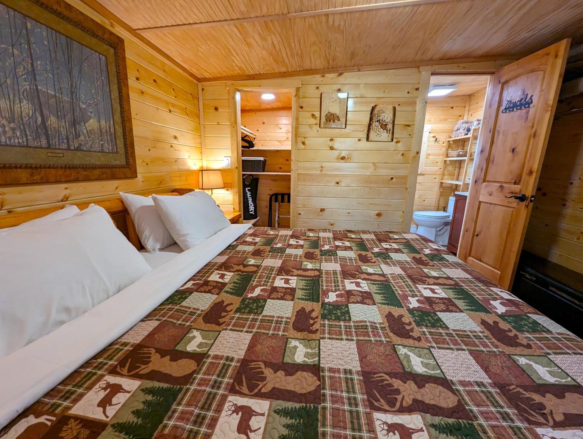 Yellowstone'S Treasure Cabins Gardiner Dış mekan fotoğraf