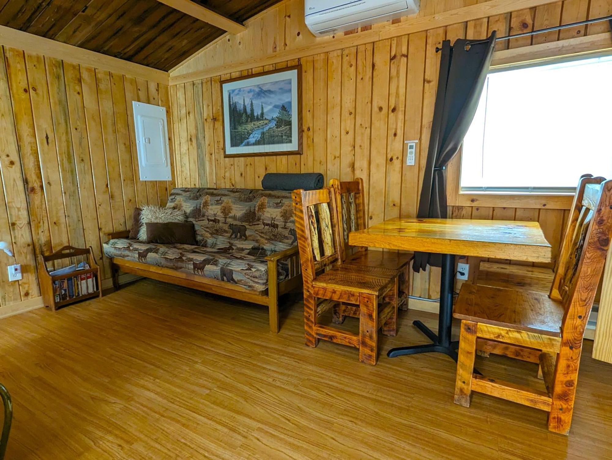 Yellowstone'S Treasure Cabins Gardiner Dış mekan fotoğraf