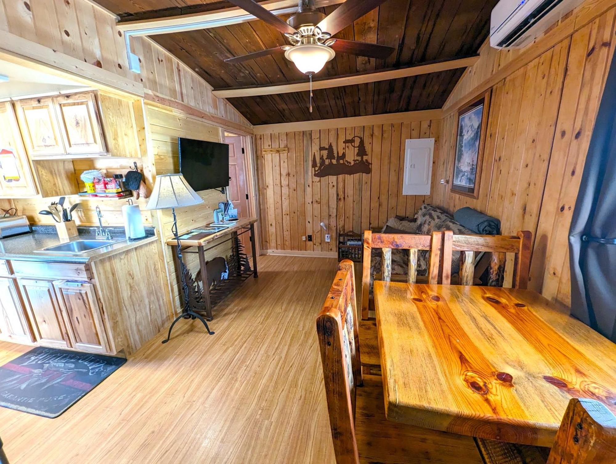 Yellowstone'S Treasure Cabins Gardiner Dış mekan fotoğraf
