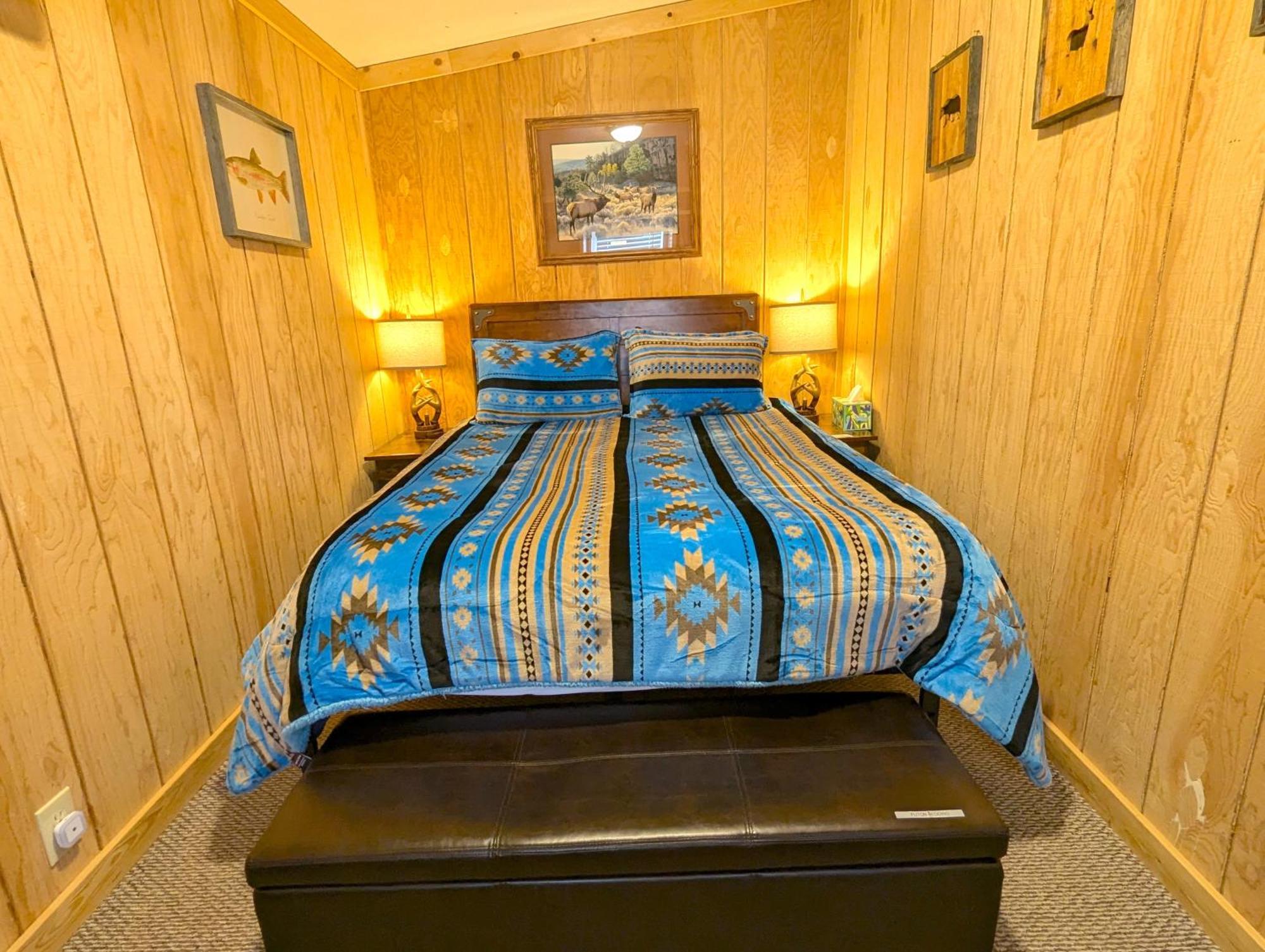 Yellowstone'S Treasure Cabins Gardiner Dış mekan fotoğraf