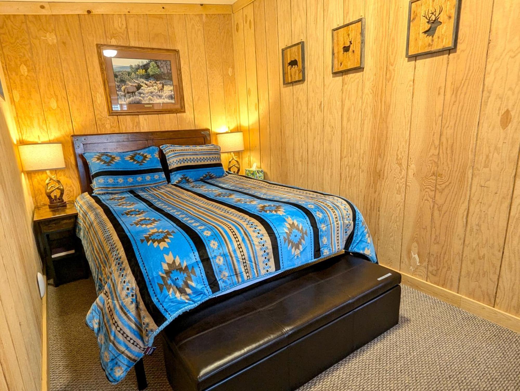 Yellowstone'S Treasure Cabins Gardiner Dış mekan fotoğraf